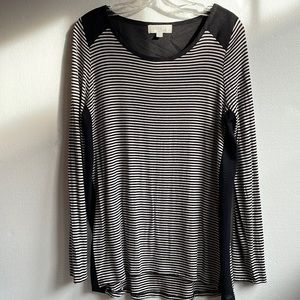 Olive & Oak scoop neck striped knit and sheer side stripe long sleeve top large